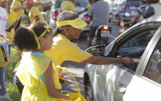 Durante todo o mês, a programação inclui a Caminhada pela Paz no Trânsito, Pedal Amarelo, Feirão de Serviços, apresentações teatrais e palestras