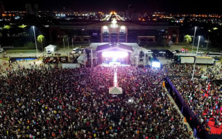 Evento de abertura foi realizado na praça dos Girassóis, em Palmas