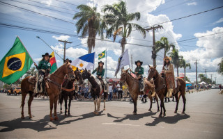 As comitivas sairão da Avenida Bernardo Sayão (BR- 153) descendo pela Avenida Cônego João Lima até a praça Das Bandeiras.