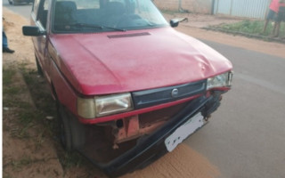 Motorista abandonou o veículo e saiu antes da chegada do socorro. 