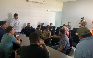 A reunião aconteceu na manhã desta segunda-feira (22/05)