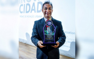 Prefeito Wagner foi a São Paulo receber a premiação da Smart City Business. 