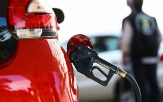 Com alíquota fixa, preço da gasolina deve subir na grande maioria dos estados.