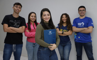 As vagas são voltadas a estudantes que estão em busca de conhecimento prático em sua área de estudo.