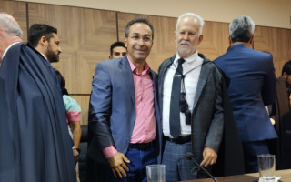 O prefeito de Araguaína, Wagner Rodrigues, prestigiou a posse da nova gestão do TRE-TO nesta segunda-feira, 3, em Palmas.