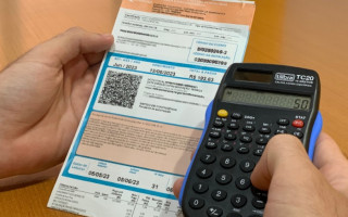 Será possível efetuar o parcelamento da dívida em até 24 vezes no boleto ou no cartão de crédito.