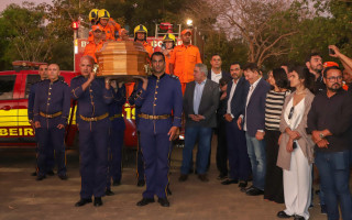 Durante todo o dia, Siqueira Campos foi homenageado na ala norte do Palácio Araguaia.
