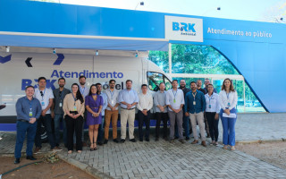 Entrega ocorreu na loja de atendimento de Palmas, localizada no centro da cidade, onde a Van  realizou seu primeiro atendimento.