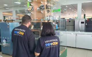 Procon Tocantins realiza pesquisa de preço em Palmas.