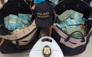 Dinheiro apreendido durante operação da PF em Palmas.