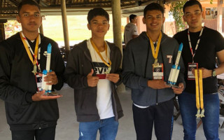 Estudantes do CEM Darcy Marinho premiados na 40ª Jornada de Foguetes.