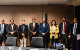Reunião estratégica entre Ameto, Ministério de Minas e Energia, parlamentares federais e o setor acadêmico, reforça compromisso com o setor.
