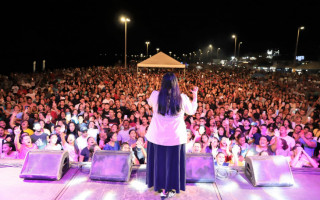 A Marcha para Jesus reuniu 20 mil participantes pessoas de diferentes idades e origens em torno da mensagem de amor e esperança