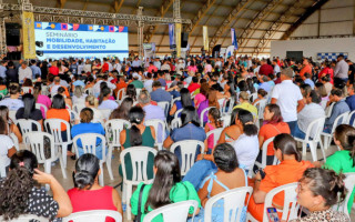 Seminário debateu mobilidade urbana, desenvolvimento, saneamento e os desafios da política nacional de habitação.