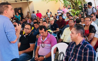 Amastha fala para mais de 200 pessoas em reunião na cidade de Miracema: