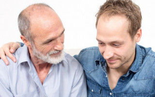 Se o seu pai é careca, você pode ter uma predisposição genética para a calvície.