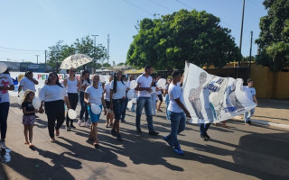 CEM Félix Camoa, de Porto Nacional, realizou a 1ª Caminhada e Blitz da PAZ
