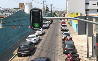 A nova Onda Verde estará em seis semáforos da Rua Ademar Vicente Ferreira até a Avenida Filadélfia e em cinco semáforos da Avenida Primeiro de Janeiro, a partir da Praça das Bandeiras, até a Rua Ademar Vicente Ferreira
