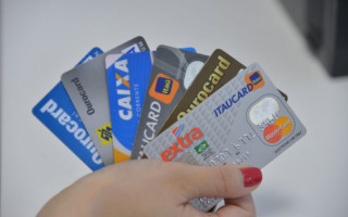 O crédito rotativo continua em alta e subiu 4,4 pontos percentuais em agosto.