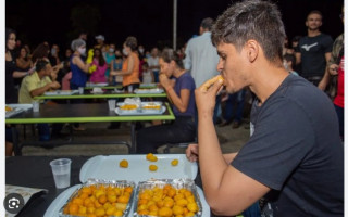 A programação conta com o torneio do maior roedor de pequi.