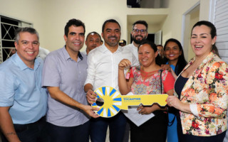 Governador Wanderlei Barbosa entrega 111 unidades habitacionais, que beneficiaram 132 famílias, no Jardim Taquari.