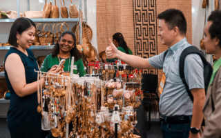 Compradores internacionais visitam estande do Tocantins durante a Fenacce.