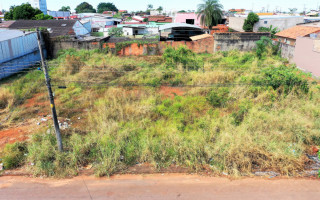 Os lotes podem ser utilizados para fins residenciais e comerciais e estão nos setores Araguaína Sul, Morada do Sol, Ana Maria, Oeste, Alto Bonito, Vila Bragantina, Raio de Sol, Nova Araguaína e Setor Coimbra