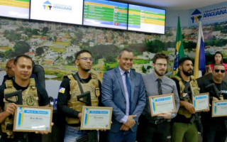 Equipe da Delegacia de Repressão a Roubos recebe homenagem da Câmara Municipal de Araguaína.