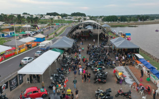 A programação inclui espaço kids, área de camping, feira de arte e talento, exposição de carros e motos antigos, veículos de arranque, lojinhas, sorteios de brindes e campeonato de Motocross