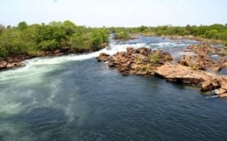 Rios e cachoeiras de águas cristalinas cortam todo o Parque Estadual do Jalapão.