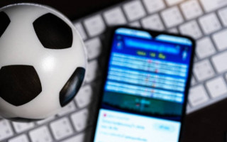 Existem diversos aplicativos disponíveis de apostas esportivas.