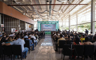 A Festa da Cumeeira marca o fechamento de toda a cobertura do shopping.