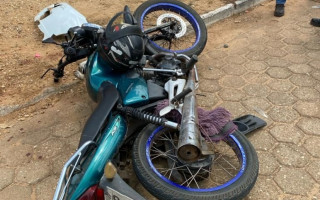 Motocicleta de vítima de acidente provocado por suspeito preso pela PC 