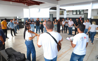 Profissionais da Saúde estão percorrendo secretarias, empresas e órgãos públicos de Araguaína para falar sobre saúde mental
