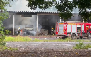 Fogo atinge garagem da PF em Araguaína. 