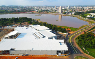 A previsão é que o Lago Center Shopping de Araguaína seja inaugurado em abril deste ano, gerando até três mil empregos diretos e indiretos.