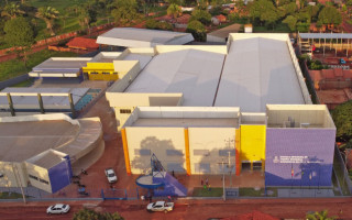 Em fevereiro de 2023, o bairro Nova Araguaína recebeu uma nova unidade de Escola de Tempo Integral (ETI), nos padrões da rede de ensino estadual, a ETI Domingos da Cruz Machado 