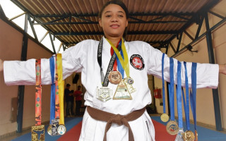 Araguainense Danielly Gomes de Oliveira superou estigma da deficiência e é exemplo de coragem nas artes marciais