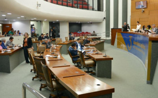 Medida adequa as Unidades Administrativas e promove ações de valorização dos servidores