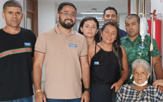 Dona Adelaide com seis dos seus sete filhos, ainda no HGP