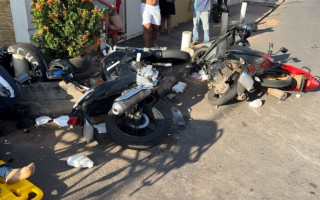 Acidente ocorreu no cruzamento das rua Falcão Coelho e São Sebastião, no bairro São João. 