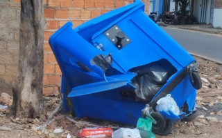 Em casos de movimentação indevida de contêineres, a população pode fazer a denúncia no telefone (63) 3412-5572. Para vandalismo, depredação ou furto, a Guarda Municipal deve ser acionada no 153