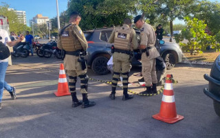 Policial foi encontrado morto dentro de um veículo na Av. Teotonio Segurado.