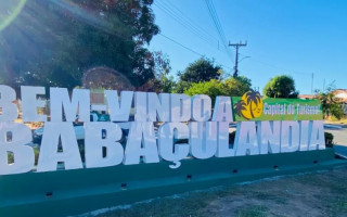  Letreiro dá as boas vindas aos turistas que visitam Babaçulândia. 