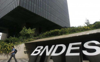 O BNDES tem como missão promover o desenvolvimento econômico e social em todas as regiões do paí