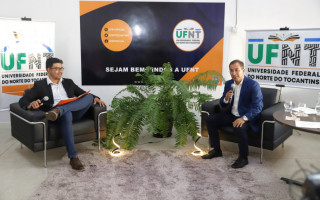 Prefeito de Araguaína e candidato à reeleição, Wagner Rodrigues (União Brasil) em sabatina da UNFT.