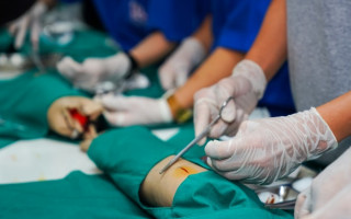 O curso será dividido em dois períodos, sendo aula teórica pela manhã e prática à tarde