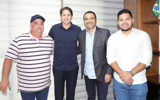 Encontro ocorreu no gabinete do governador, no Palácio Araguaia Governador José Wilson Siqueira Campos, em Palmas