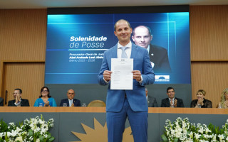 Novo PGJ Abel Andrade Leal Júnior é promotor de Justiça com 23 anos de carreira no Ministério Público do Tocantins. A