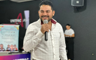 Professor Universitário, Psicanalista e Escritor, Franciso Neto Pereira Pinto.